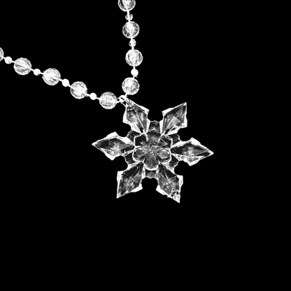 (CLEAR) SNOWFLAKE NECKLACE