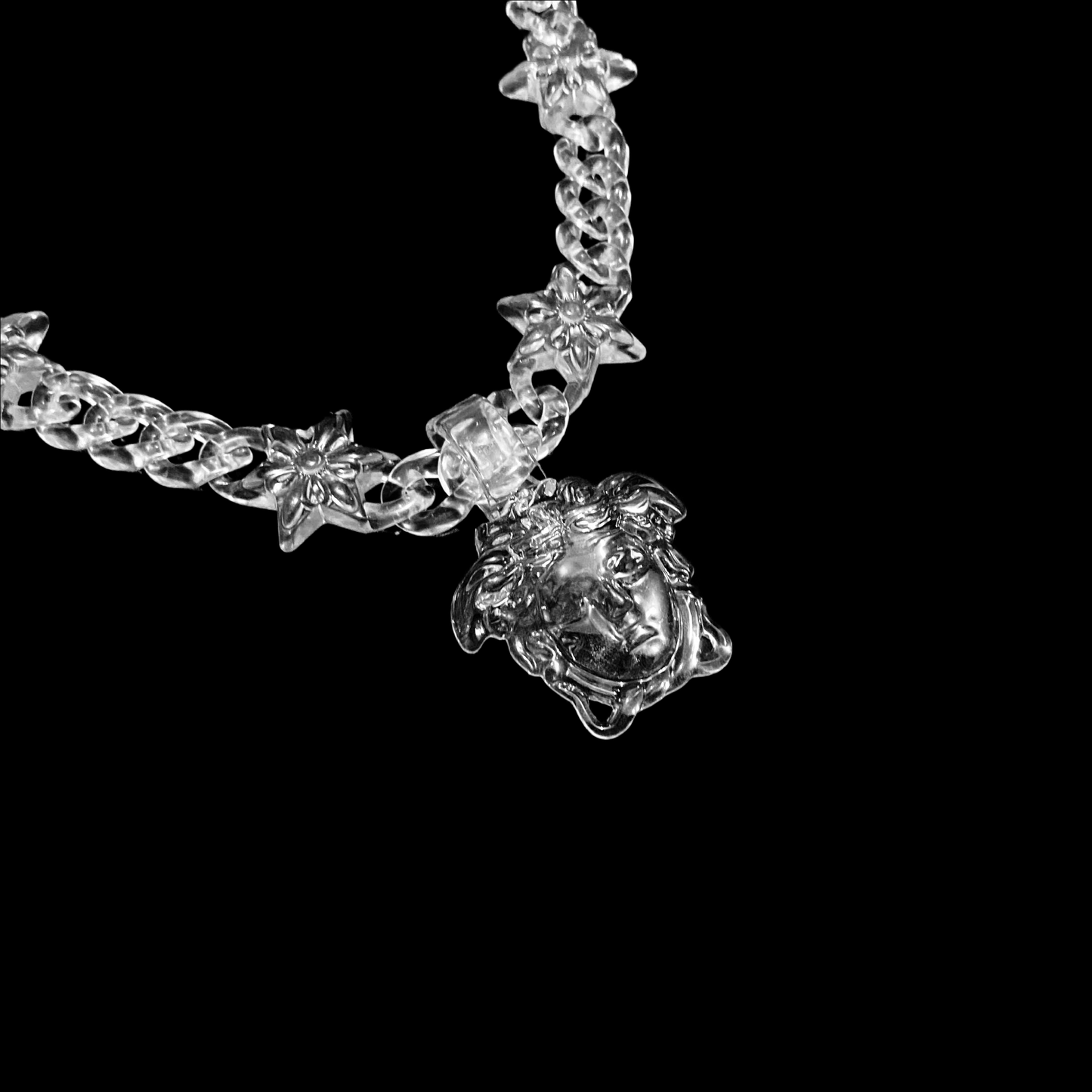 (CLEAR) MEDUSA HEAD NECKLACE