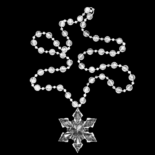 (CLEAR) SNOWFLAKE NECKLACE